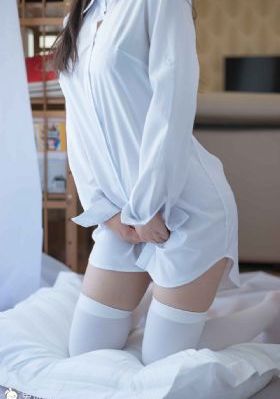 学院侵触